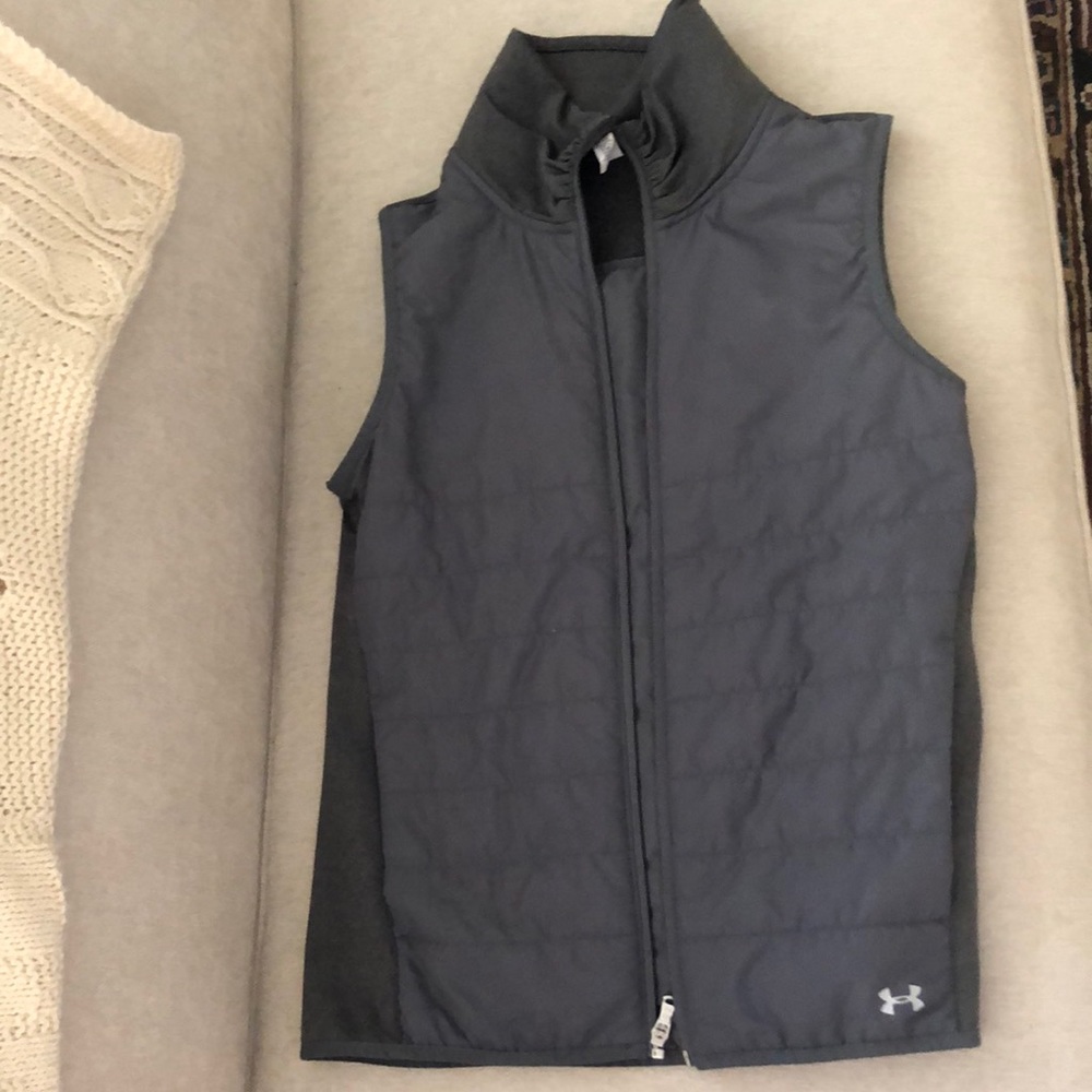 Under Armour women’s golf vest